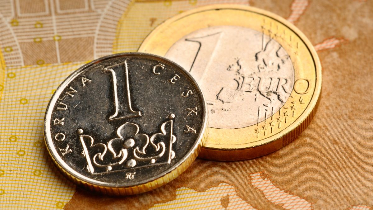 Koruna poprvé od loňského února zakončila pod 25 korunami za euro
